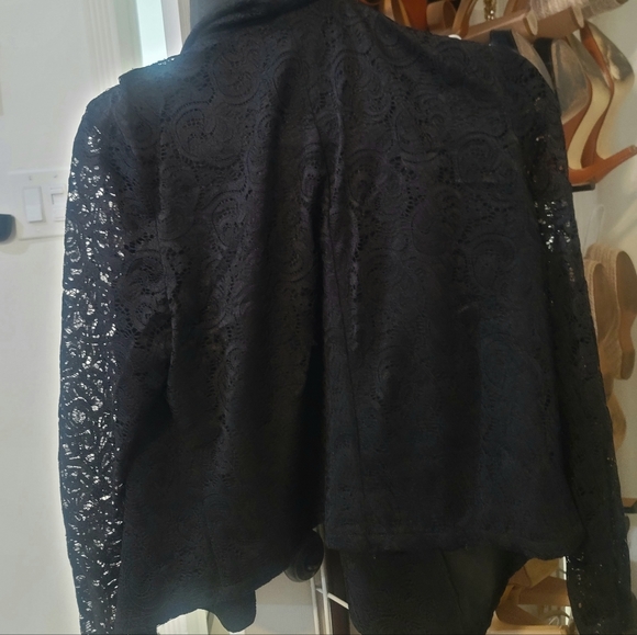 Lace blazer jacket - Picture 2 of 3